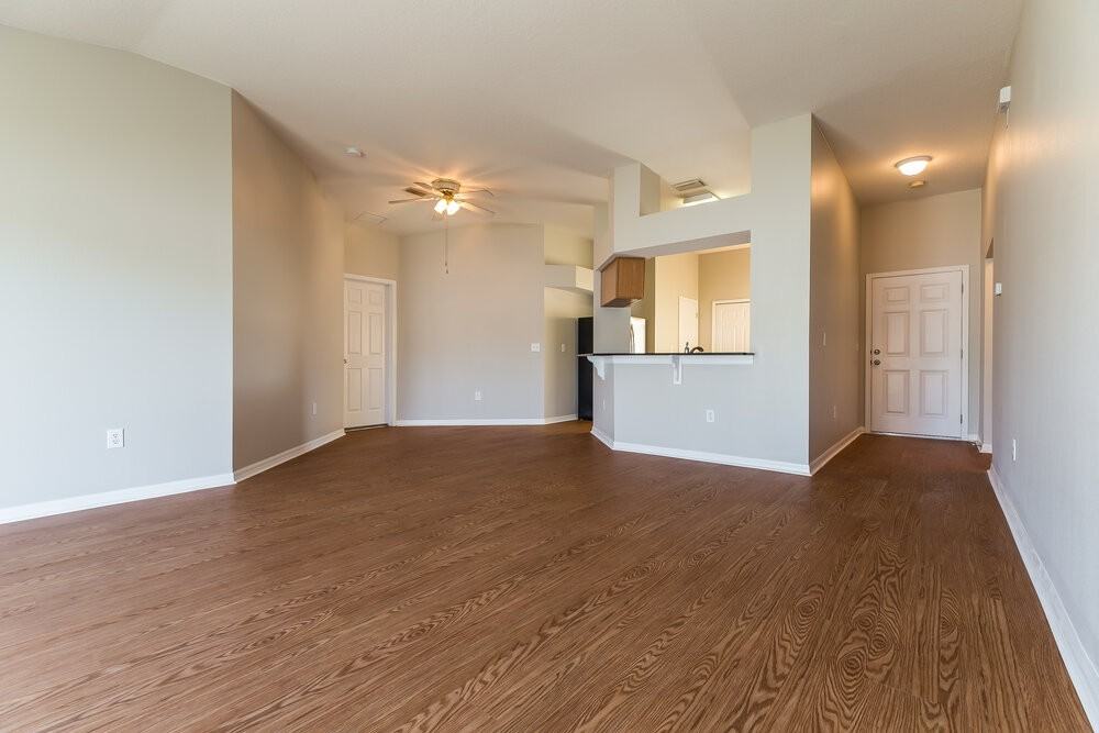 12008 Butler Woods Cir - Photo 2 of 13