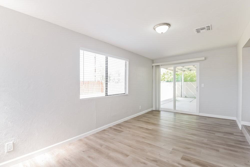 6761 E Fayette St - Photo 7 of 16