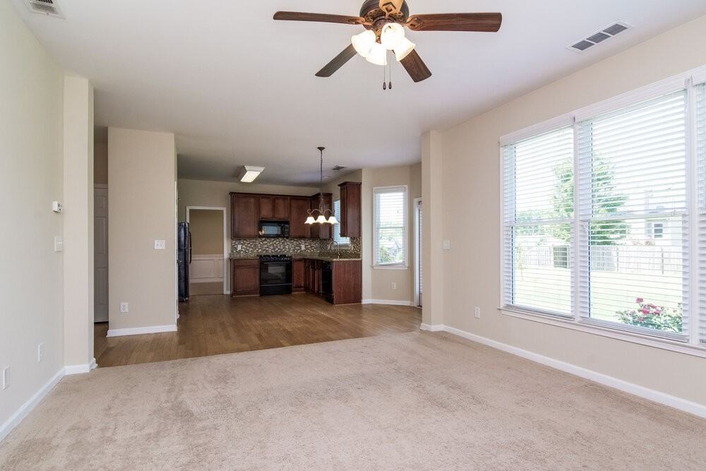 2400 Chandler Grove Dr - Photo 6 of 15