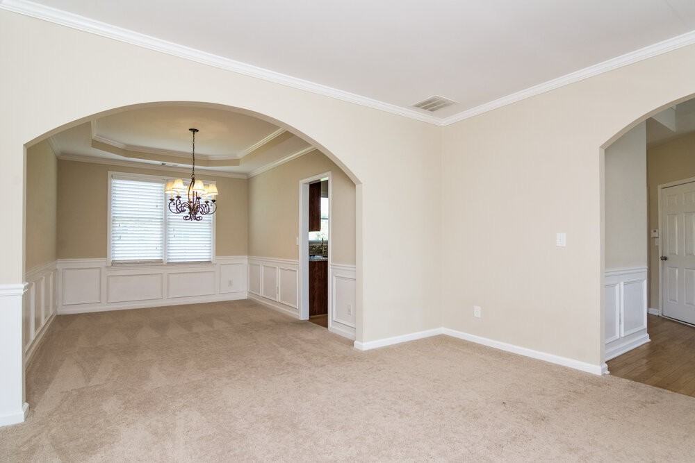 2400 Chandler Grove Dr - Photo 7 of 15