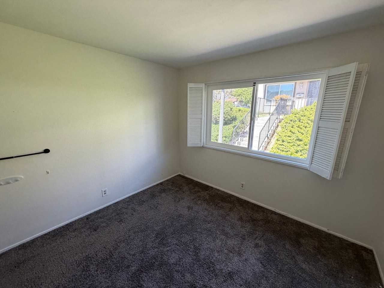 2348 Canyon Park Dr - Photo 4 of 7