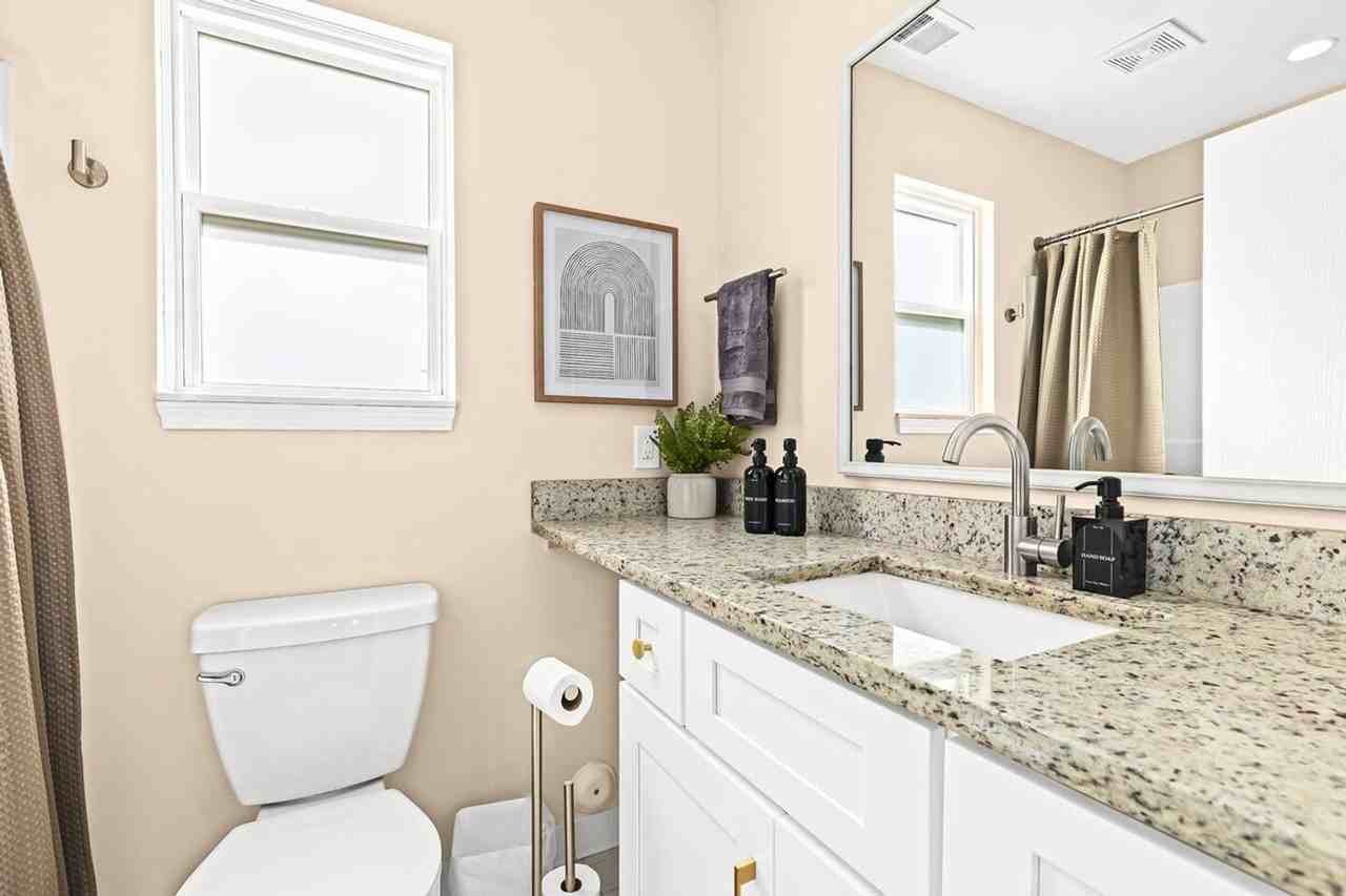 18377 Sharon Ln #1032361P - Photo 4 of 30