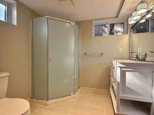 105 Harold Avenue - Photo 4 of 7