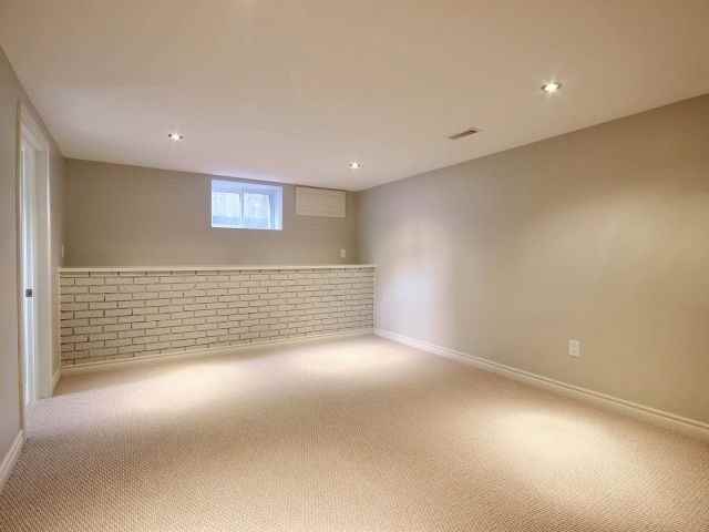 105 Harold Avenue - Photo 5 of 7