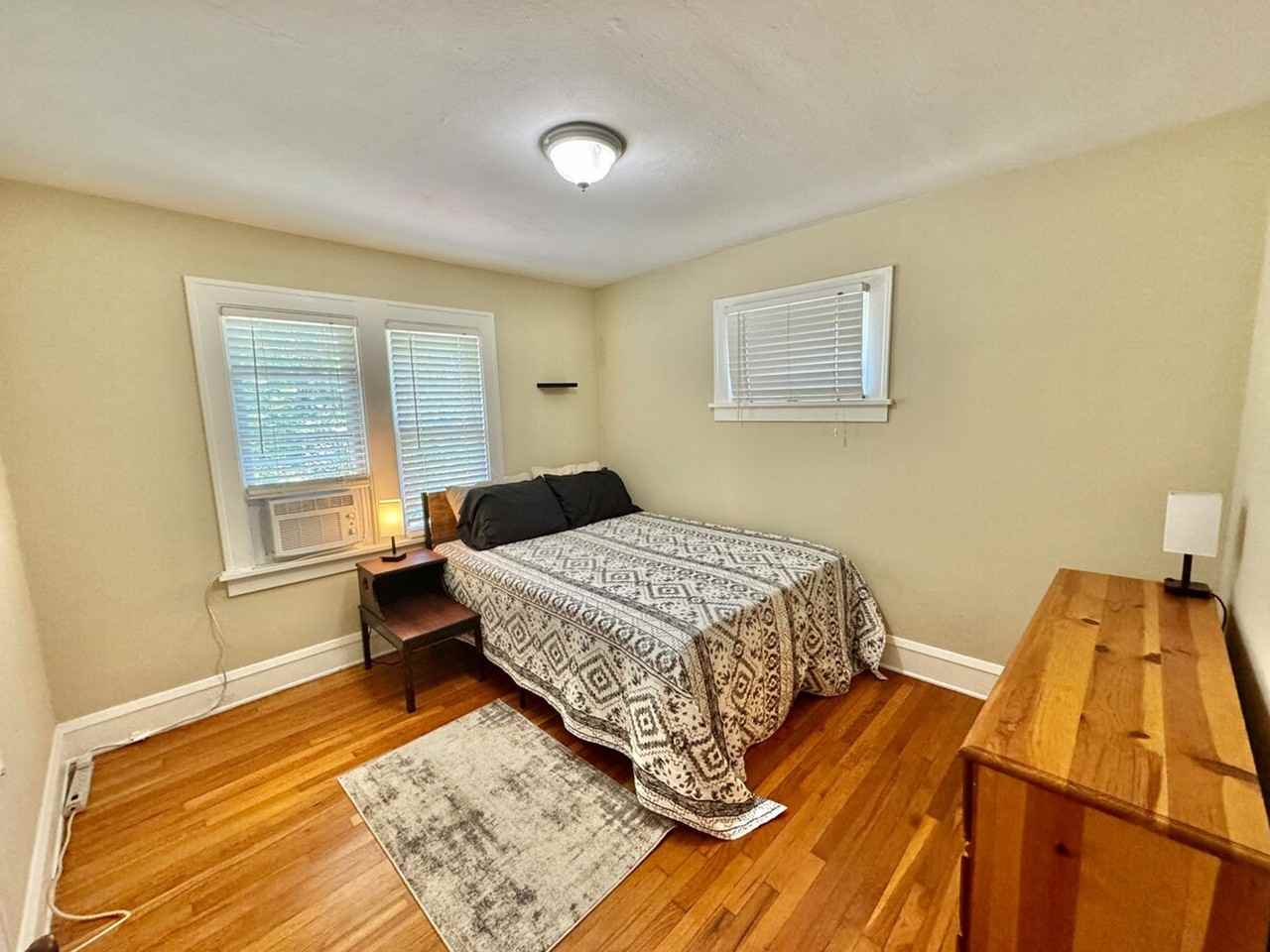 2334 Noble Rd #1057670P - Photo 2 of 22