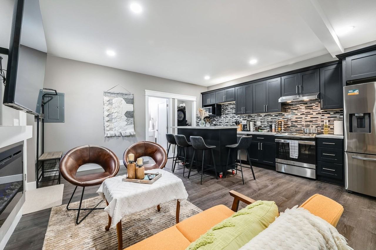 21031 Ne 4th St #1035936P - Photo 2 of 48