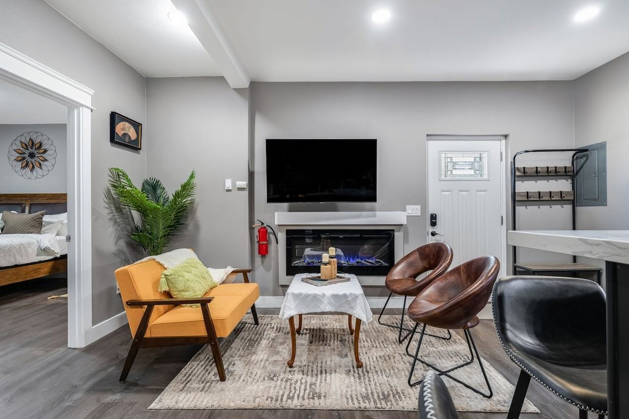 21031 Ne 4th St #1035936P - Photo 3 of 48