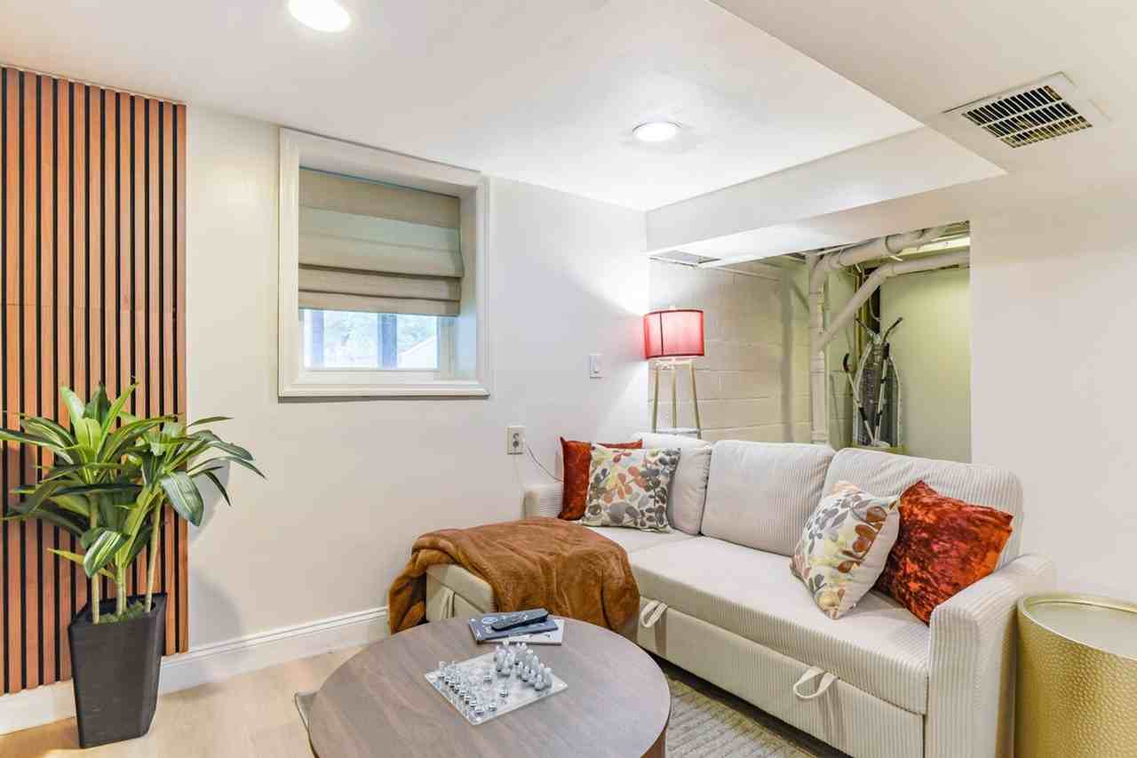 4203 73rd Ave #1265783P - Photo 6 of 36