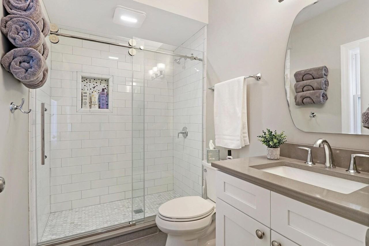 1317 N Jackson St #1265539P - Photo 7 of 24