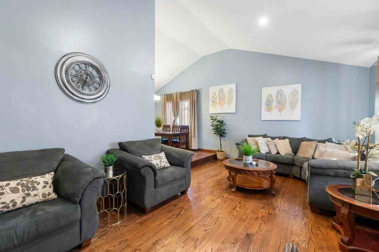 5000 190th St #1285036P - Photo 6 of 29