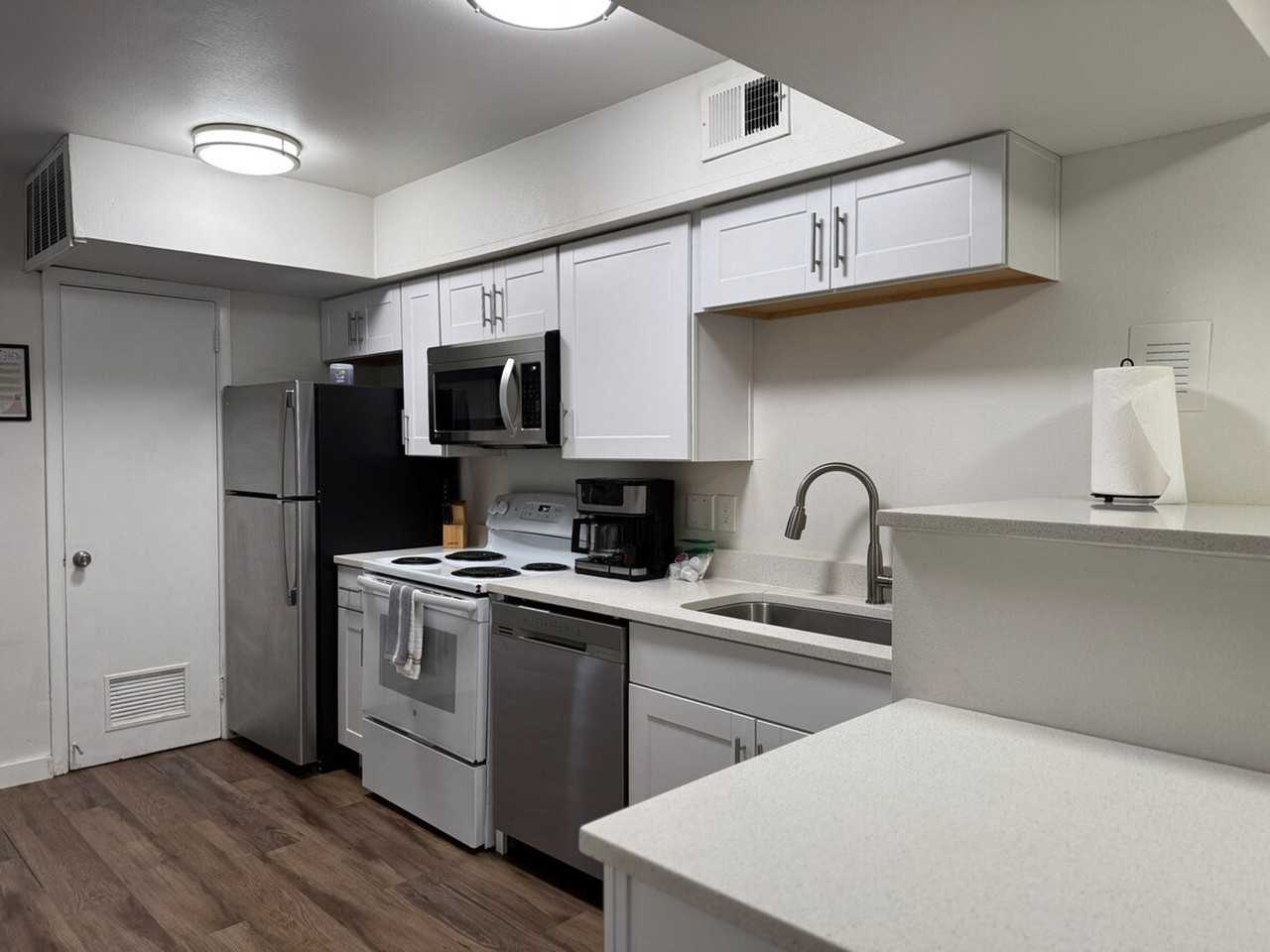 626 Jack Stephens Drive - Photo 4 of 37