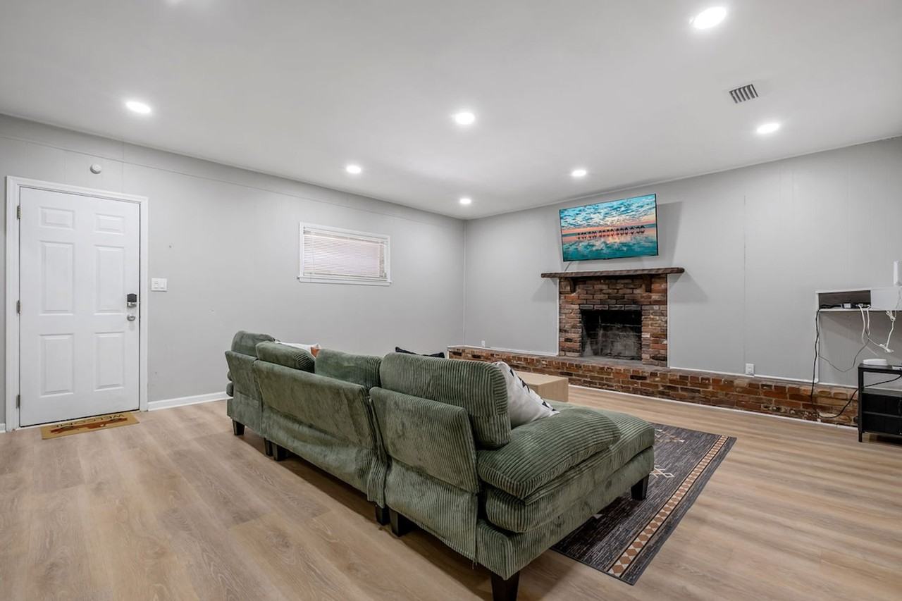 218 Cactus St #1319918P - Photo 6 of 50