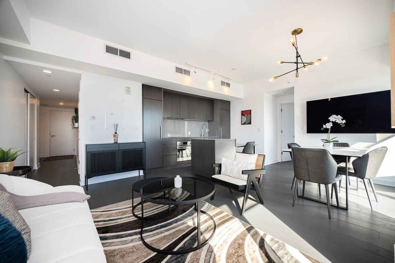 1316 Rue Saint-Antoine O #1326060P - Photo 5 of 44