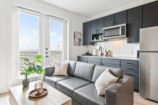 714 Richmond Ave - Photo 1 of 1