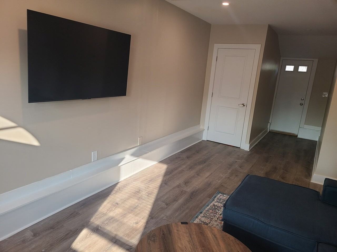 20 Hawkes St #1364232P - Photo 3 of 17