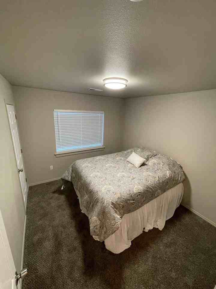 601 S Kent St #1324044P - Photo 6 of 26