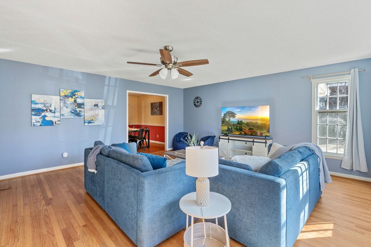 710 Se Maynard Rd #1374269P - Photo 3 of 50