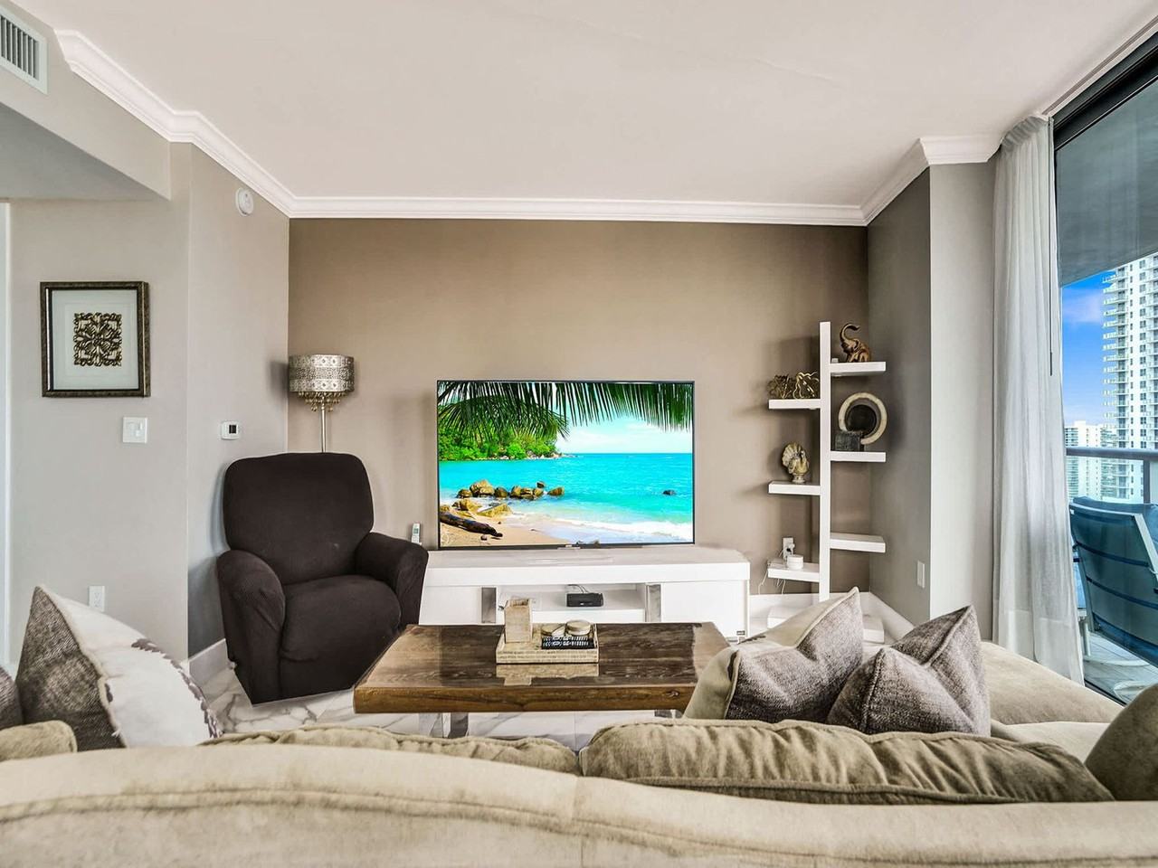 2602 East Hallandale Beach Boulevard - Photo 5 of 47