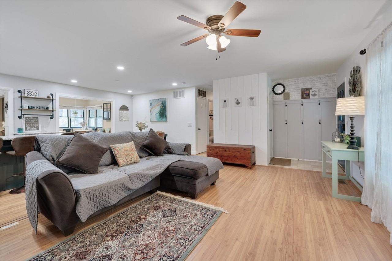 409 Northclift Dr #1388442P - Photo 2 of 29