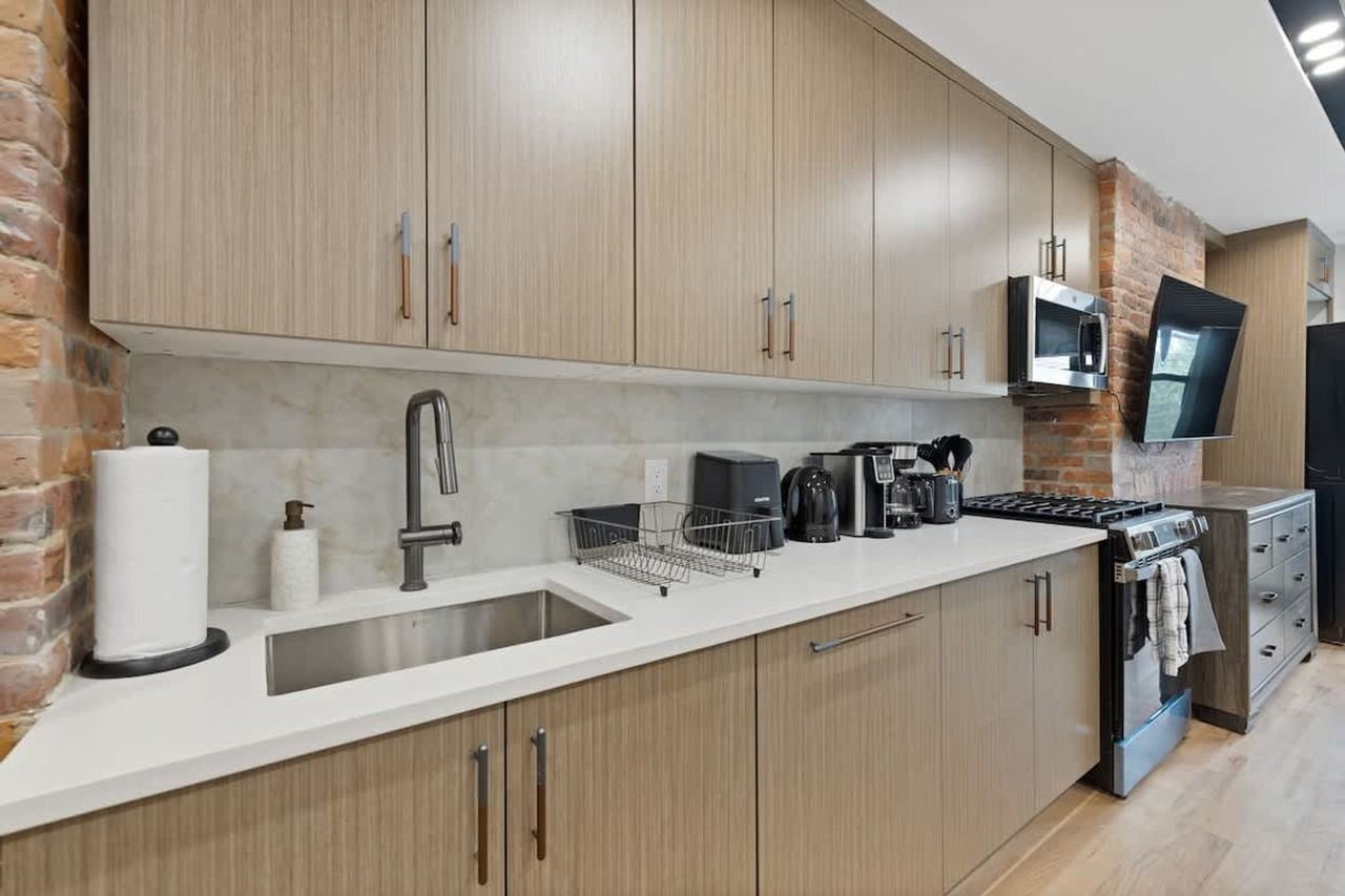 115 Franklin St #1470322P - Photo 7 of 31