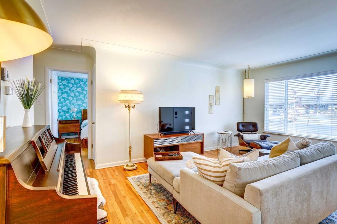 3233 Ivy St #1385945P - Photo 2 of 38