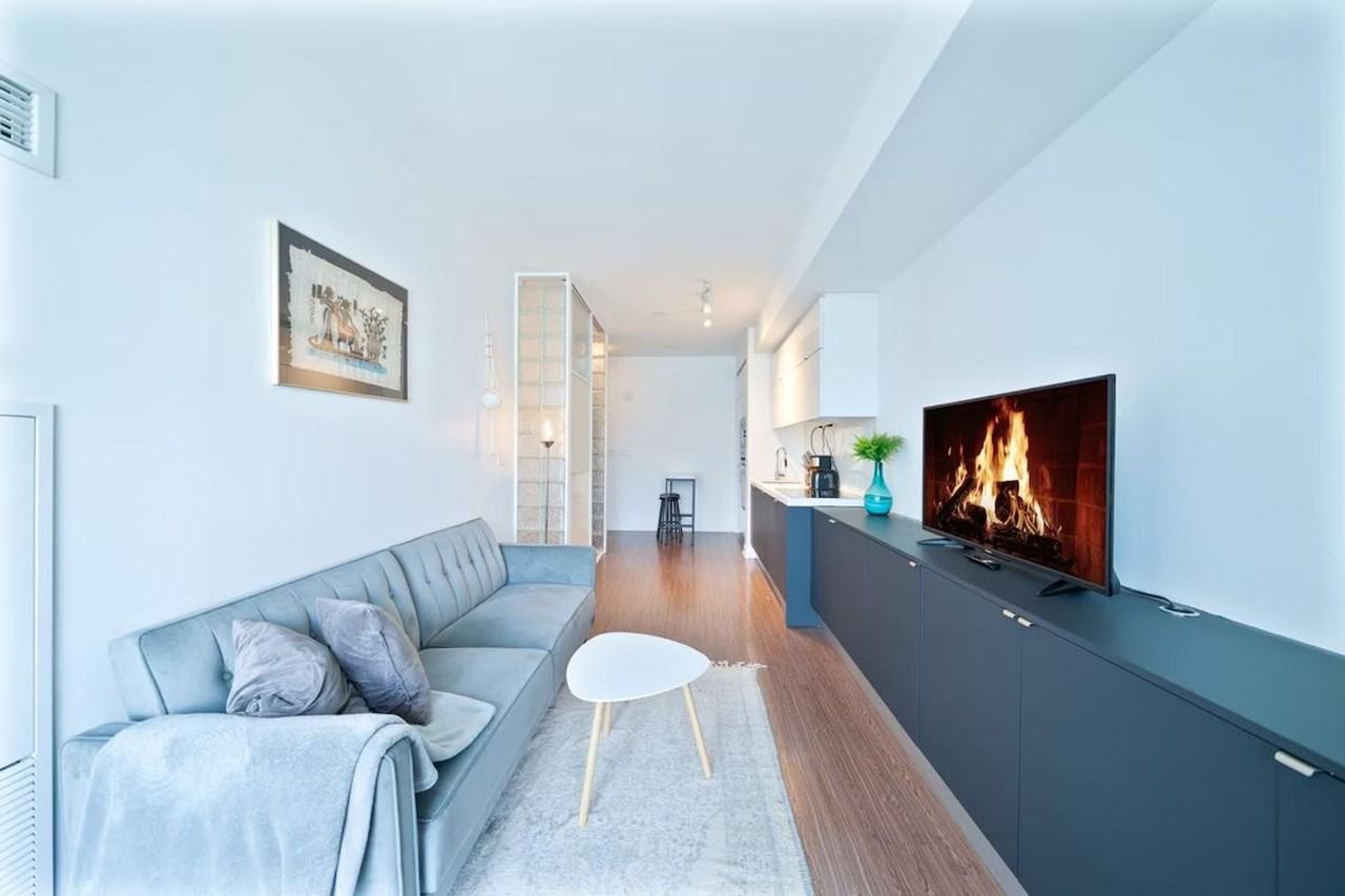 21 Iceboat Terr #1473069P - Photo 2 of 28