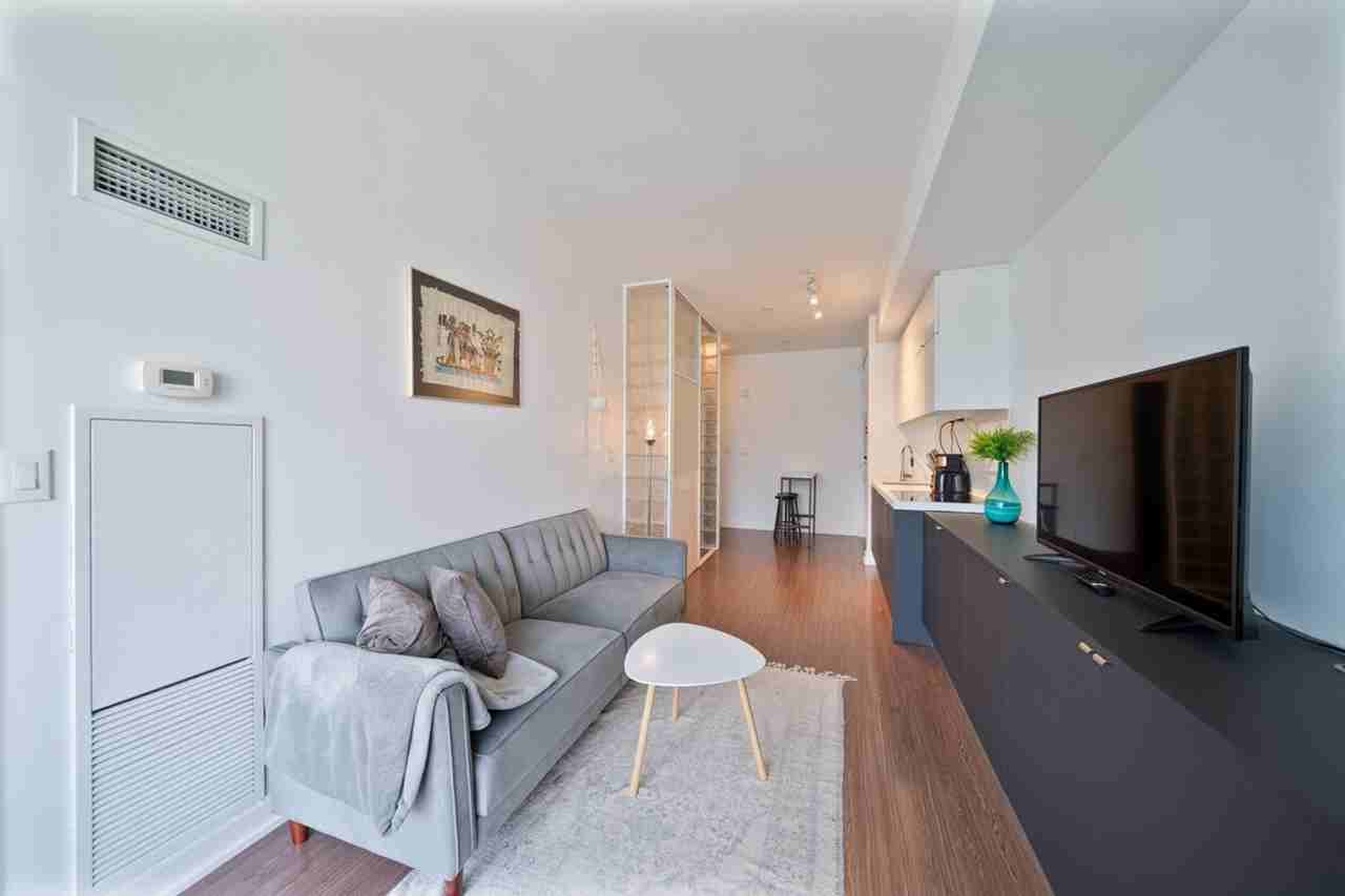 21 Iceboat Terr #1473069P - Photo 4 of 28