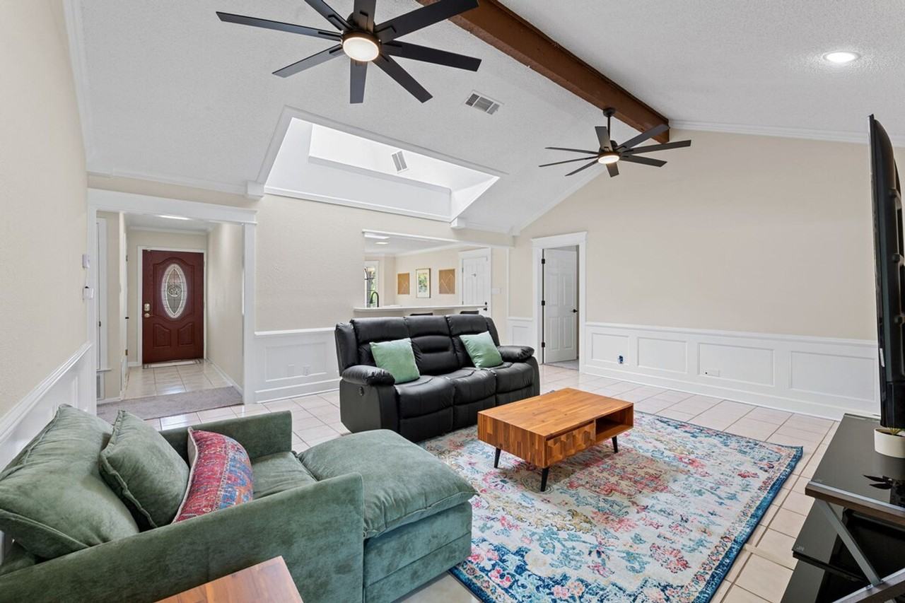 908 Green Meadow Dr #1492687P - Photo 3 of 43