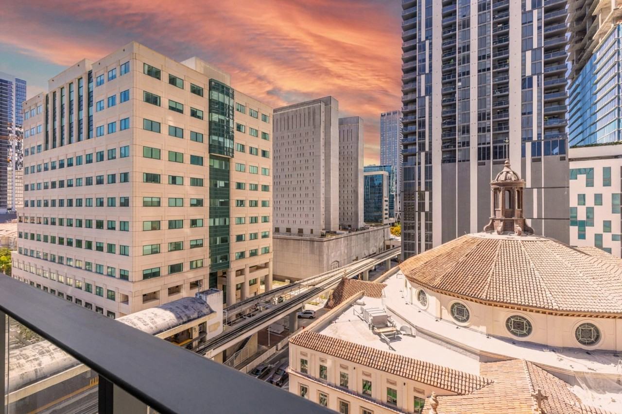 501 Ne 1st Ave #1496919P - Photo 2 of 36