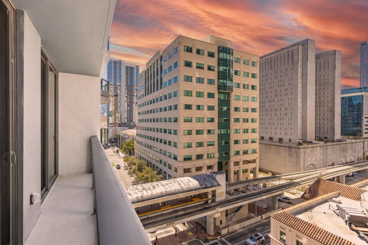 501 Ne 1st Ave #1496919P - Photo 7 of 36