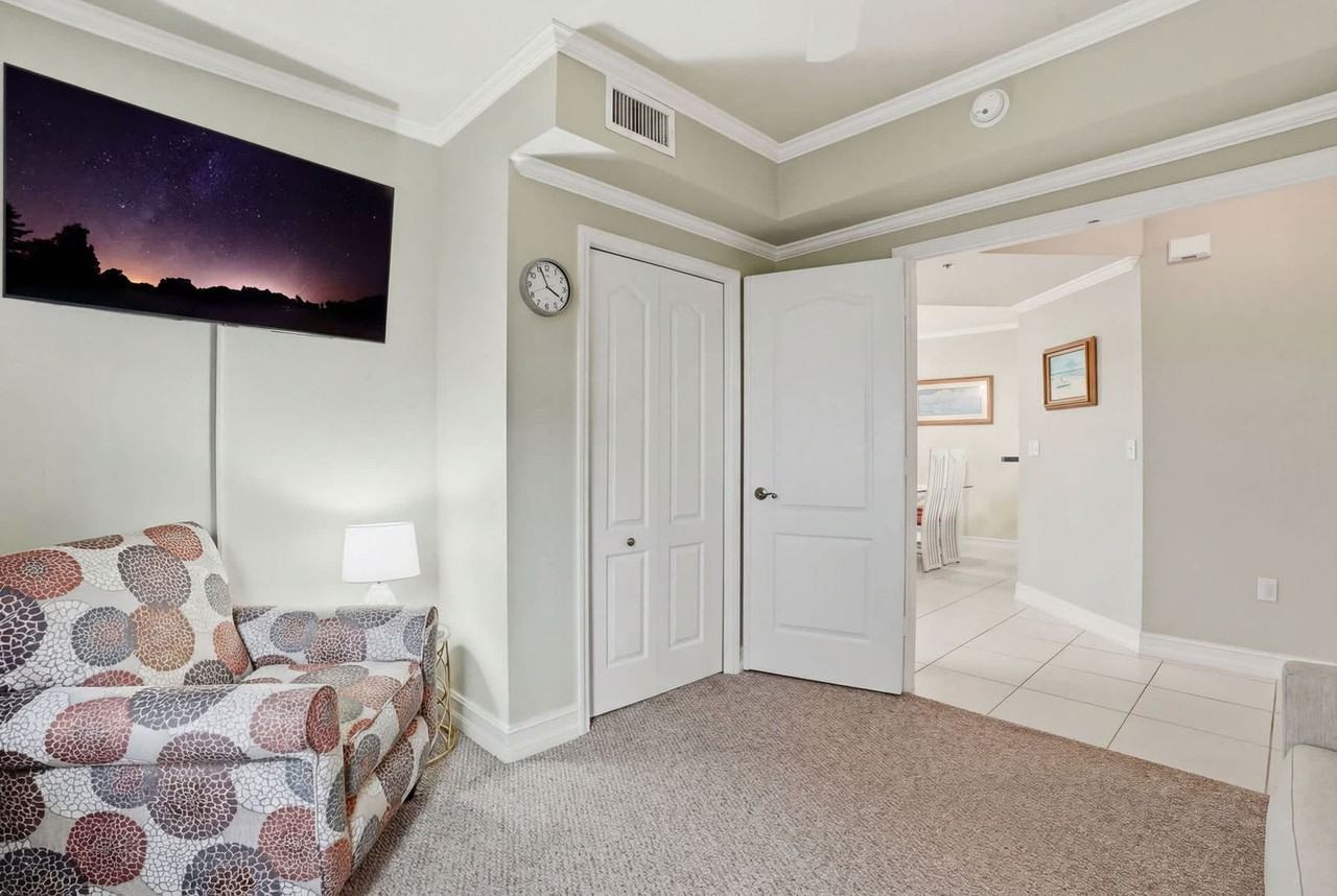 7831 Regal Heron Cir #1506858P - Photo 6 of 33