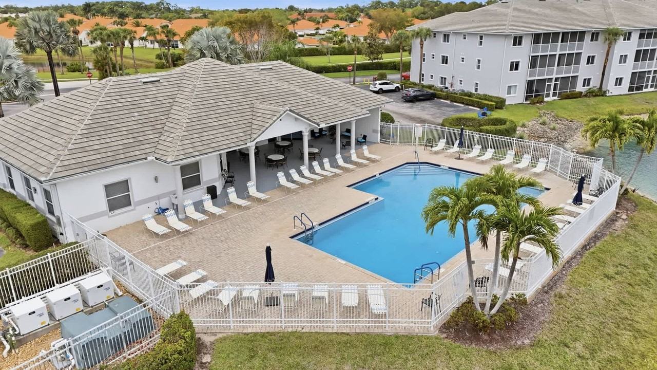 7831 Regal Heron Cir #1506858P - Photo 7 of 33