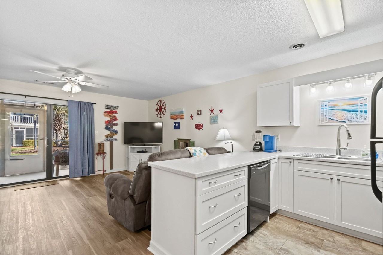 1890E Auburn Ln #1511212P - Photo 4 of 42