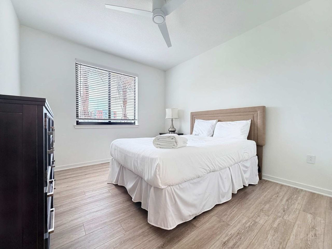 12122 54th Dr E #1508947P - Photo 7 of 26