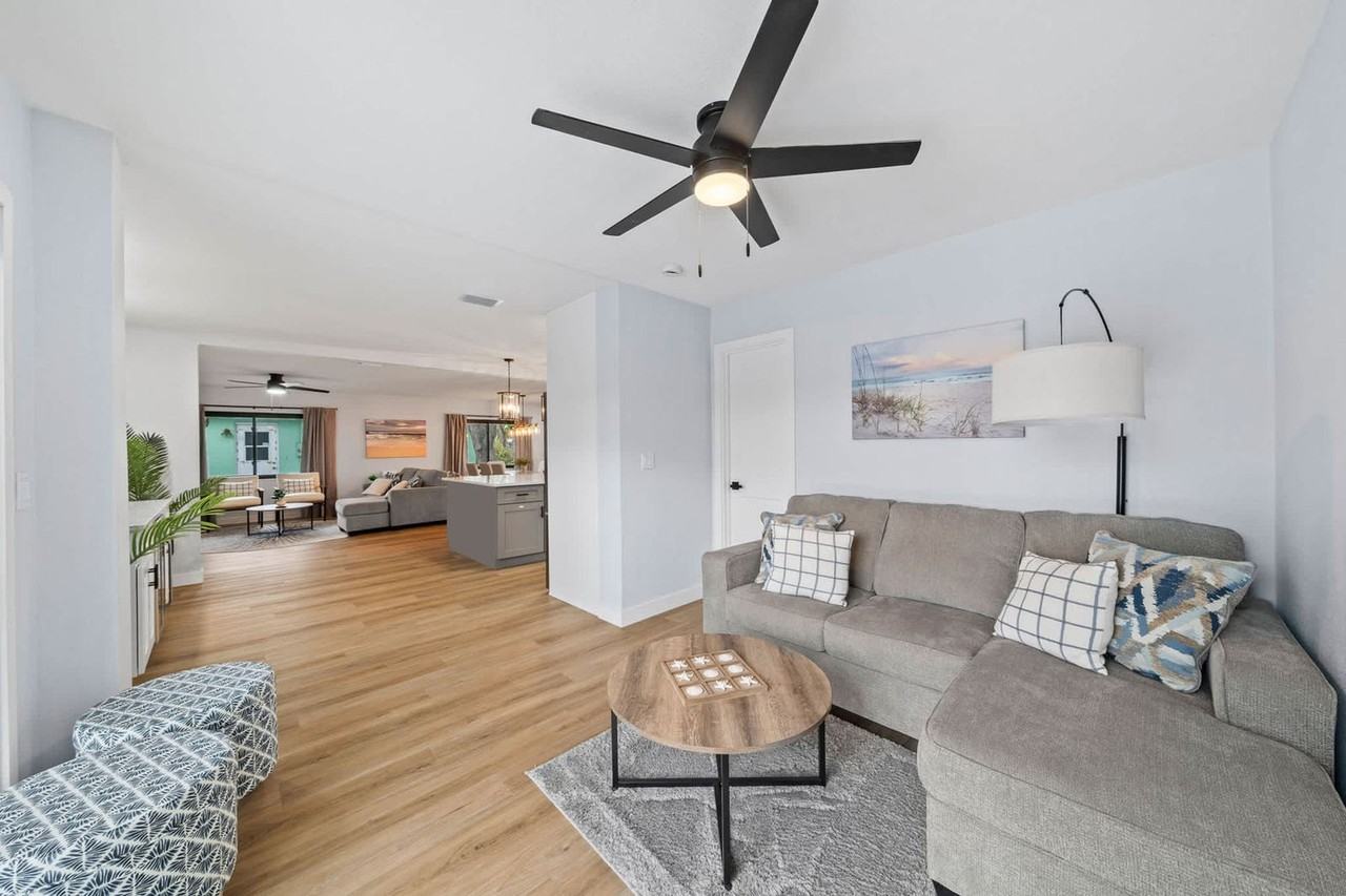 115 Esther Dr #1512886P - Photo 6 of 50