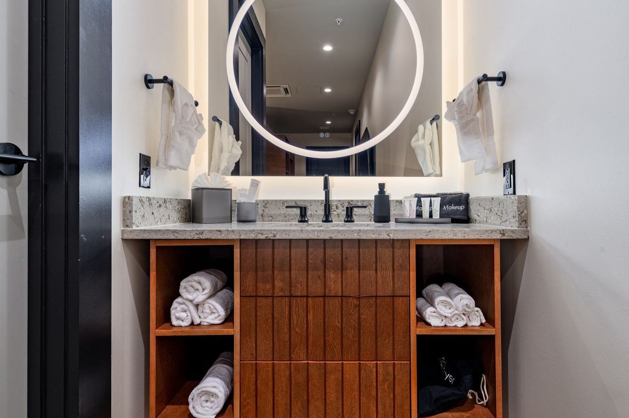 1011 Canal St #1513956P - Photo 5 of 13