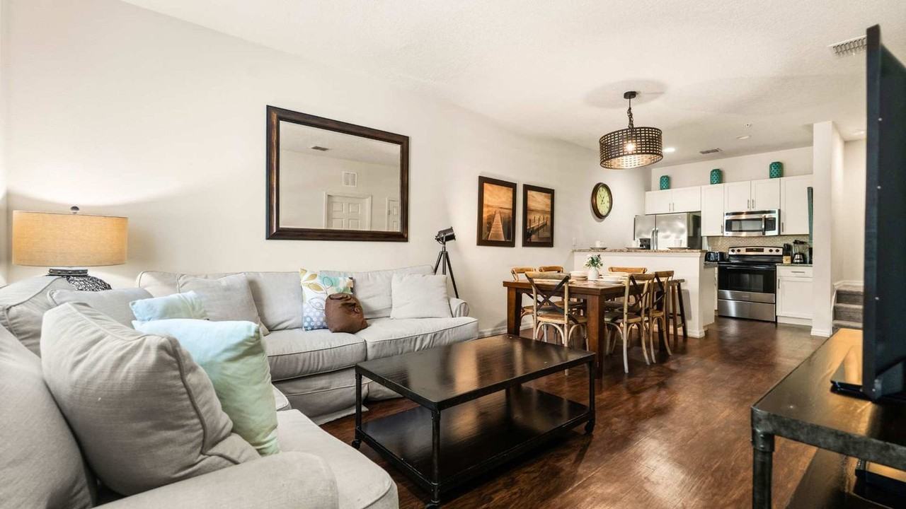 5354 Diplomat Ct #1515046P - Photo 2 of 25