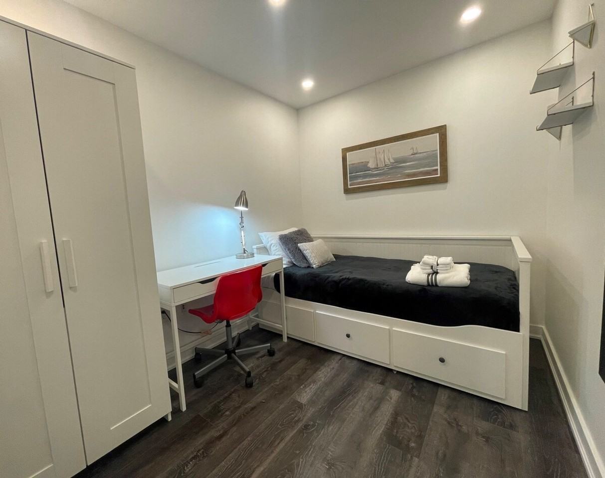 153 Dan Leckie Way #1520590P - Photo 6 of 11