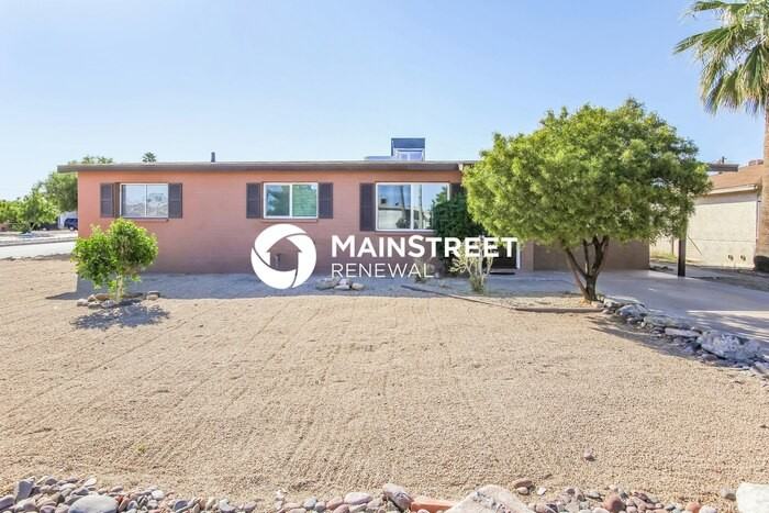 2202 E Marmora St - Photo 2 of 16