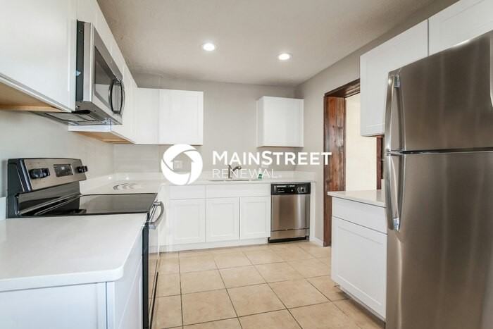 2202 E Marmora St - Photo 7 of 16