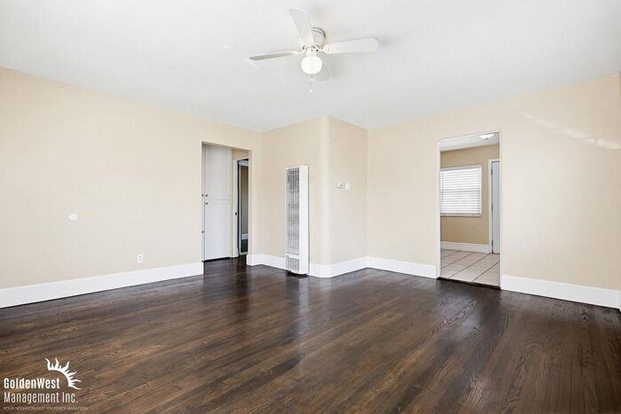 3245 Bramson Pl #3245 - Photo 4 of 17