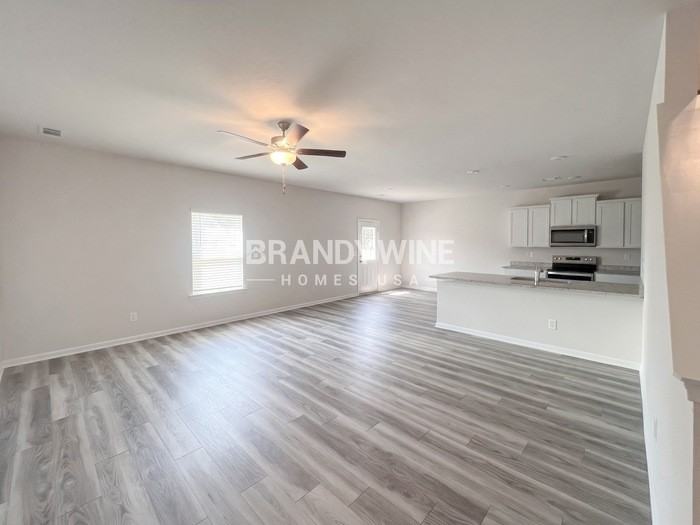 219 Beam Dr - Photo 3 of 23