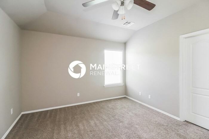 4509 Wagner Lake Dr - Photo 5 of 15