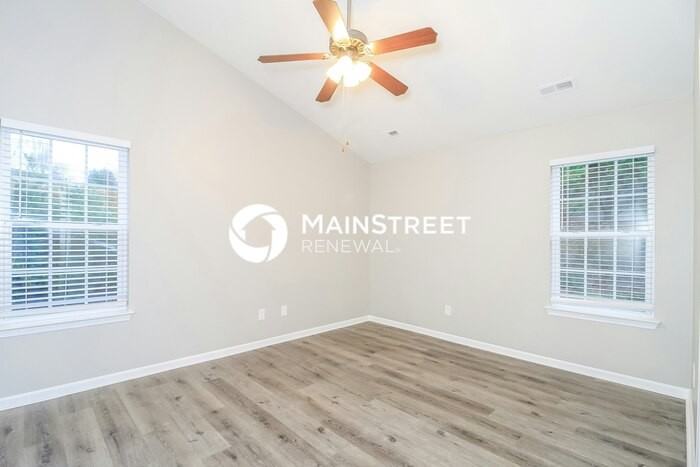 556 Lakeside Valley Dr - Photo 7 of 16