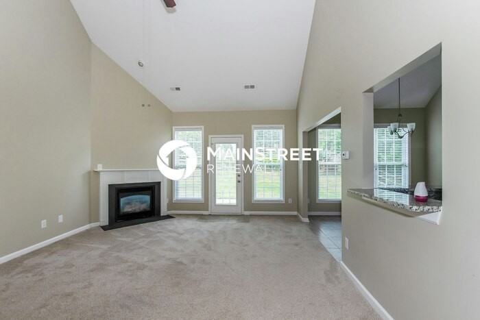 9929 Brawley Ln - Photo 3 of 15