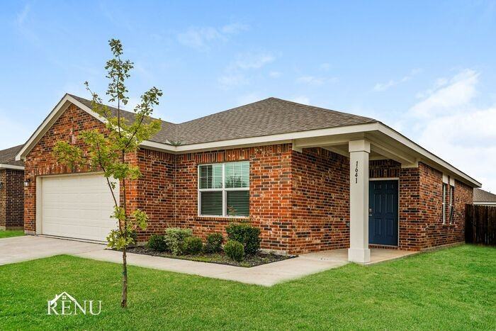 1604 Ancer Way - Photo 3 of 17