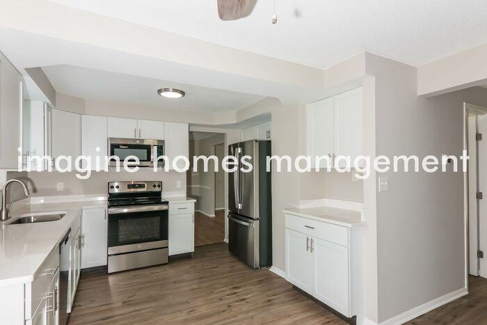 4814 Heatherton Dr - Photo 7 of 20