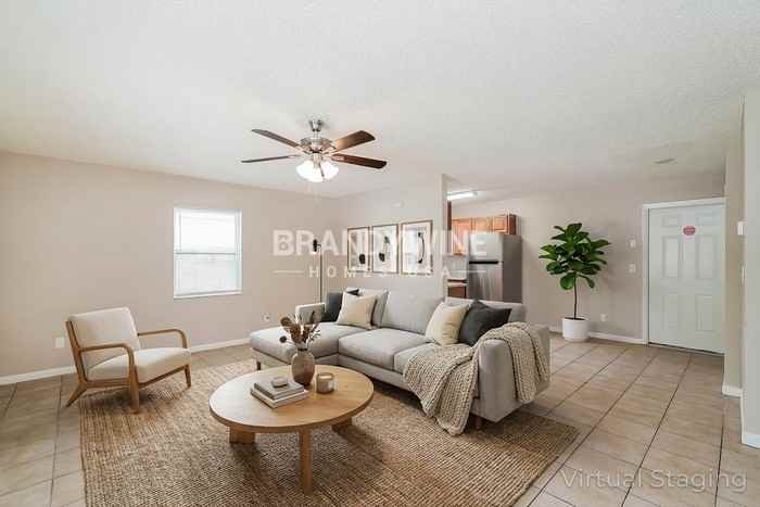 11704 127th Ave - Photo 2 of 23