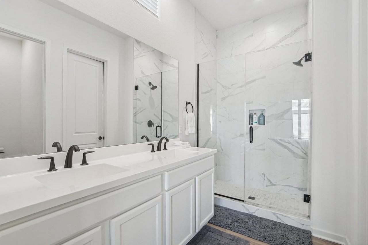 19770 W Montecito Ave - Photo 6 of 16