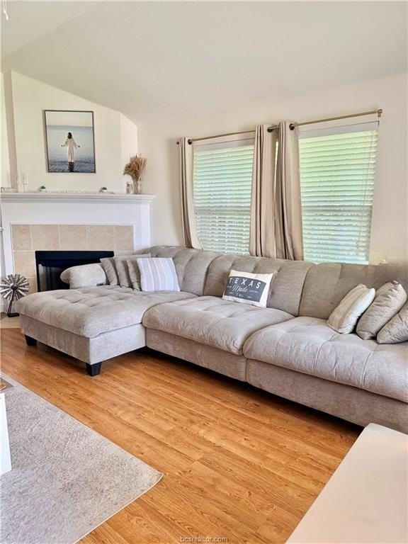 1029 Fallbrook Loop - Photo 3 of 23